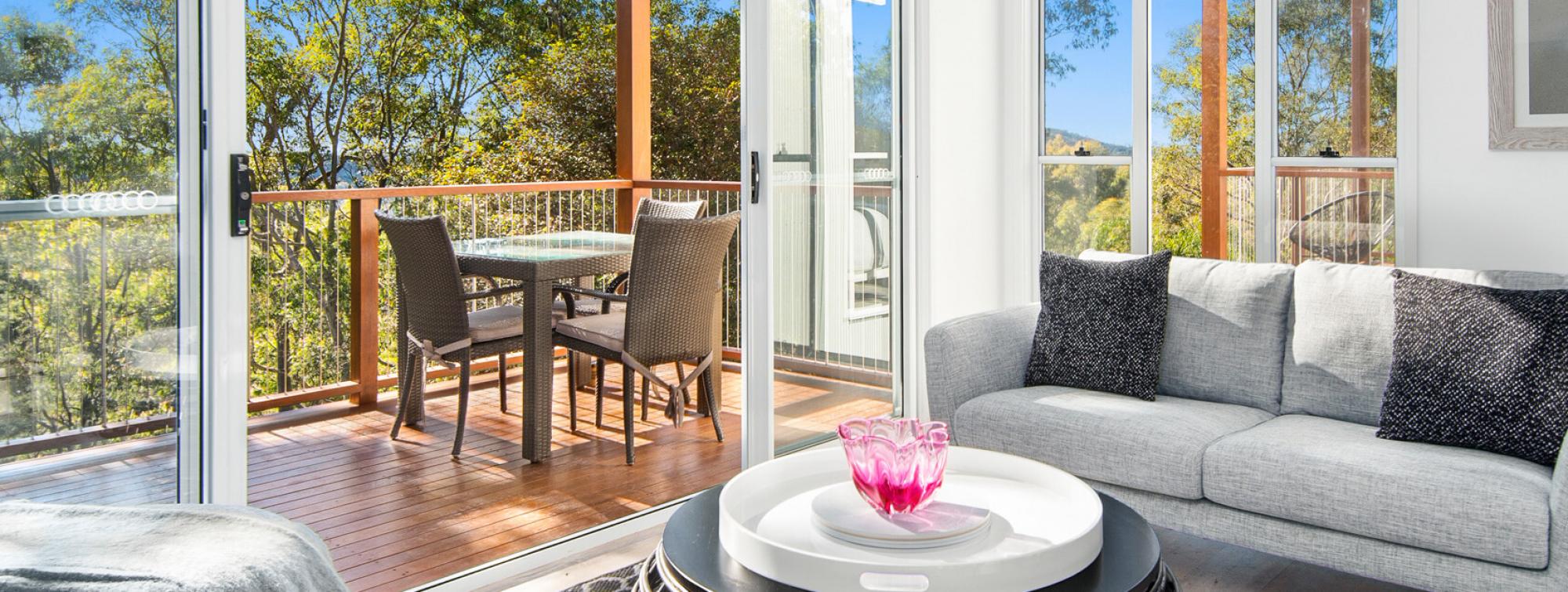 Avalon Tree House Lounge A